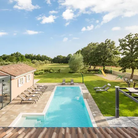 Villa Frame By Interhome