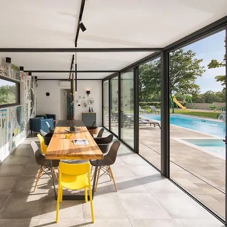 Frame By Interhome Svetvincenat